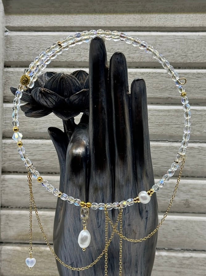 Beaded Choker - Pearl Heart